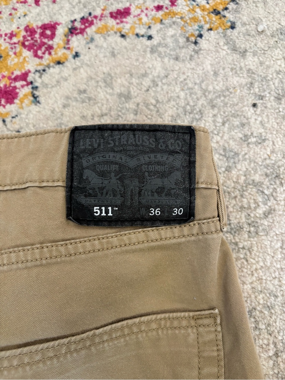 Levi's 511 Slim Men's Jeans in Khaki